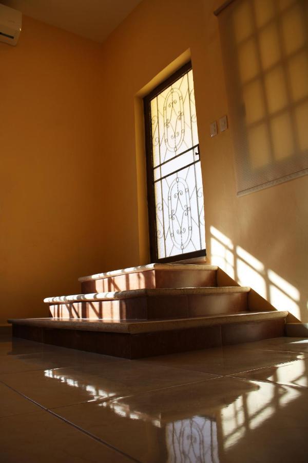 Casa 3 Torres, Calle 76. *